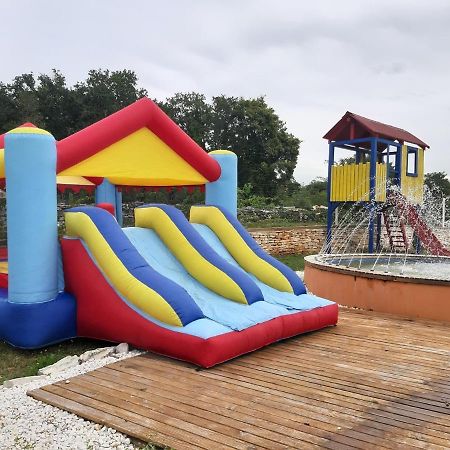 Holiday Park Village Jelovci Kringa Extérieur photo
