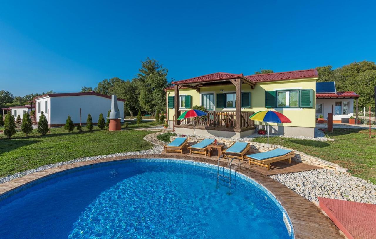 Holiday Park Village Jelovci Kringa Extérieur photo