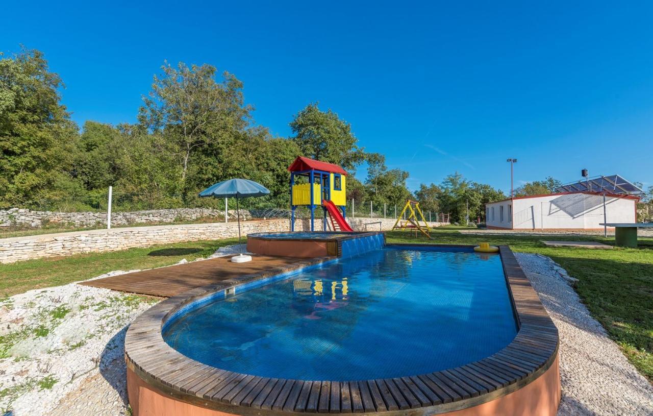 Holiday Park Village Jelovci Kringa Extérieur photo