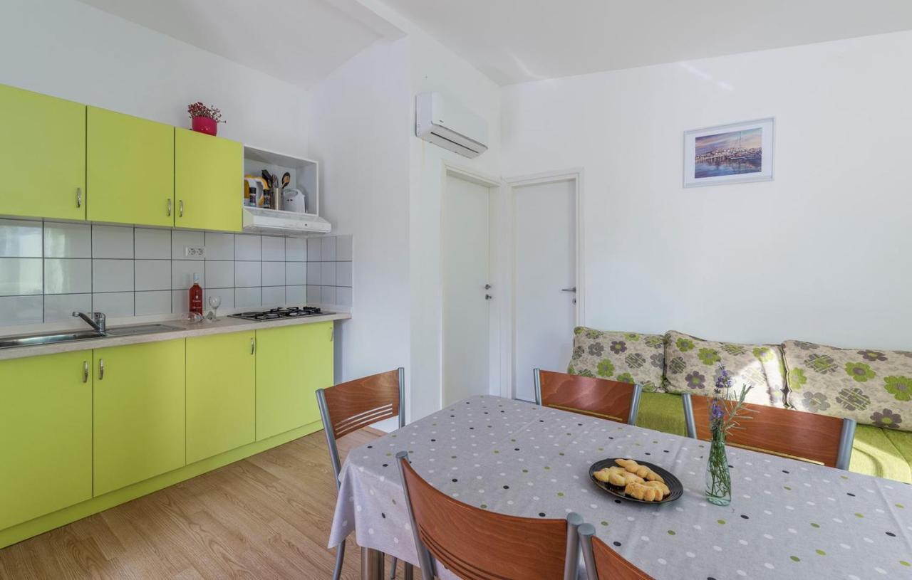 Holiday Park Village Jelovci Kringa Extérieur photo